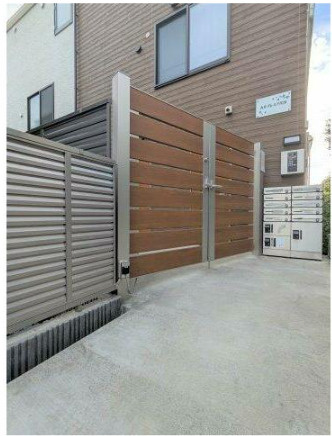 カサプレミア代田のエントランス