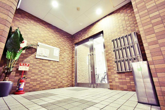 みのりハイツのエントランス