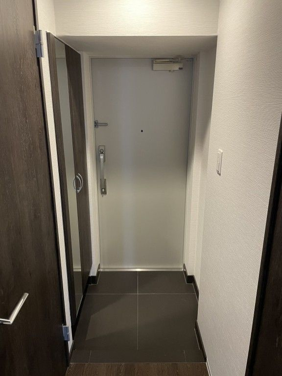 アルティオ ドマーニの玄関