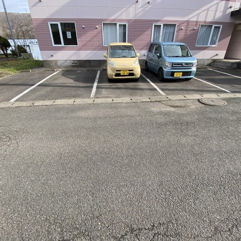 石崎コーポⅢの駐車場