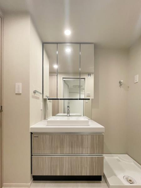 ＣＯＭＰＯＳＩＴＥ高輪の洗面所|コンパクトで使いやすい洗面所