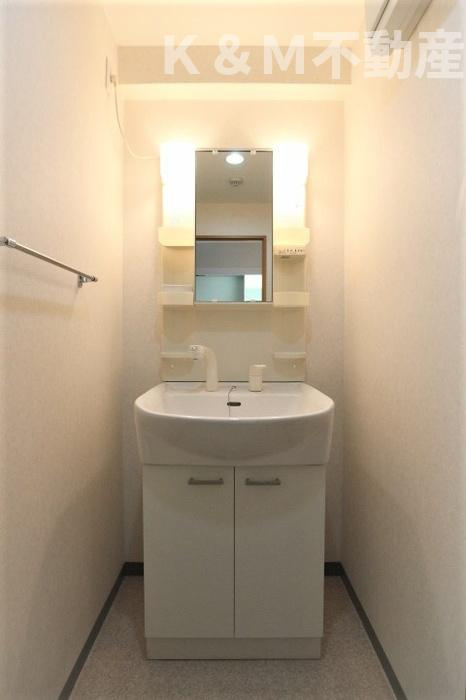 アルカンシェルの洗面所|洗面所です
内装写真：同タイプ反転間取り