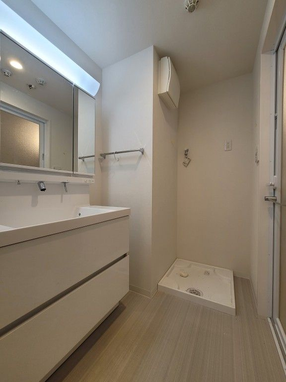 VOLGA BLDG アドグリシーヌ 竜泉の独立洗面台