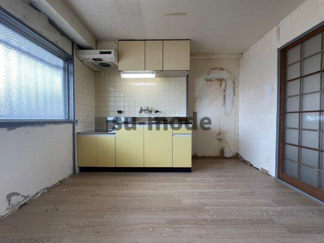 白井マンションの内装