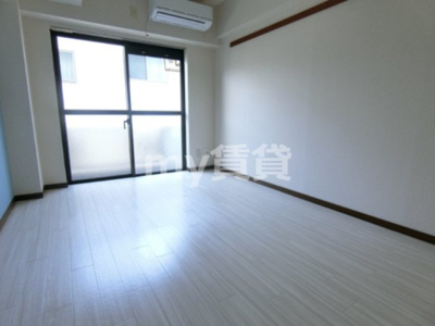 【居間・リビング】 | 第2ピュアマンション | 別号室