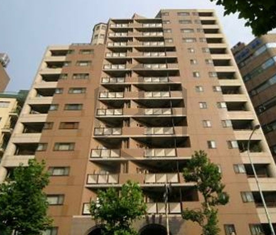 フリーディオ四谷三丁目の外観