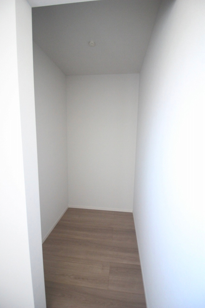 小山市城西　2期　2号棟の収納|収納量も豊富で、衣類や季節物もすっきり整理可能！お部屋を広く有効にお使いいただけます。