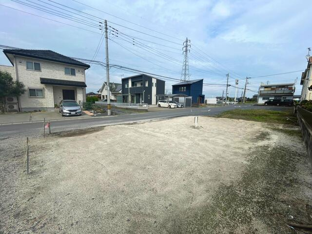 津田土地の外観|おしゃれな外観です