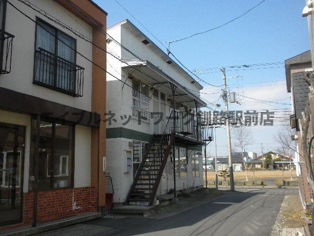ハイツ堀川の外観