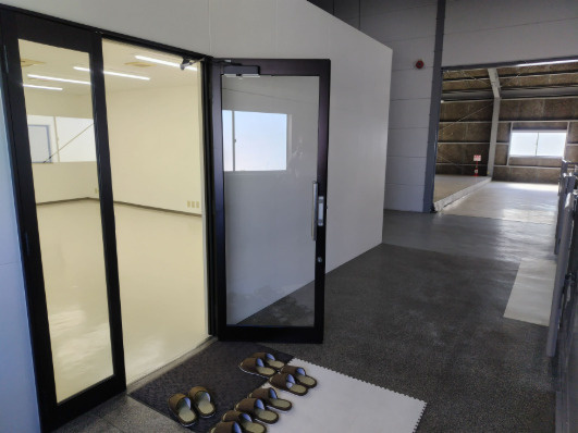 糟屋倉庫の内装