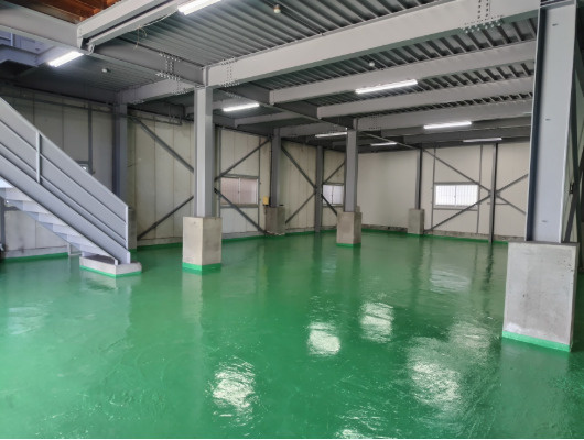 糟屋倉庫の内装