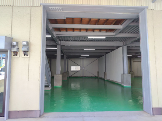 糟屋倉庫の内装