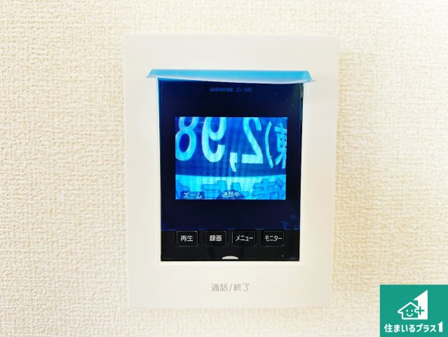 ●29(土)30(日)現地案内可能！　桜井市大豆越　全5邸の防犯設備|カラーモニターインターホン！声だけでなく来訪者の姿や顔がモニターで確認できるので、小さなお子様がいらっしゃるご家庭でも安心できます！