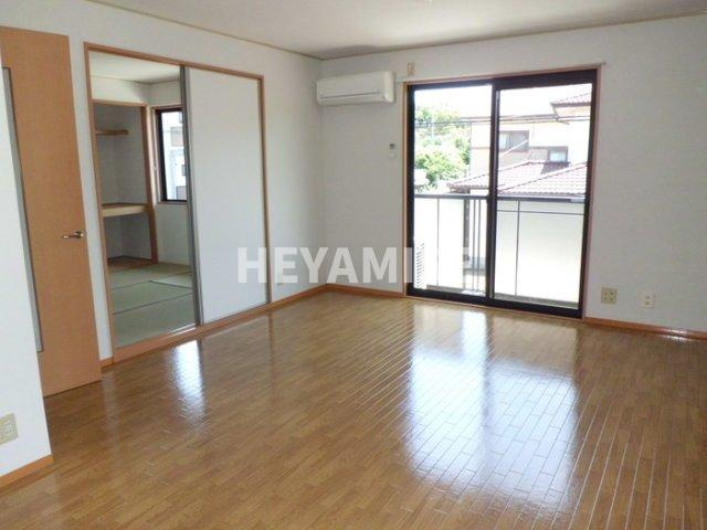 グリーンヒル久原の居間・リビング