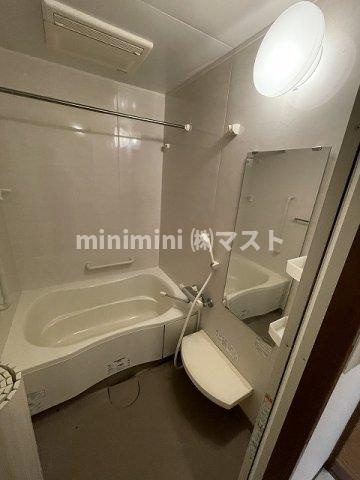 ル・ファール西九条の浴室