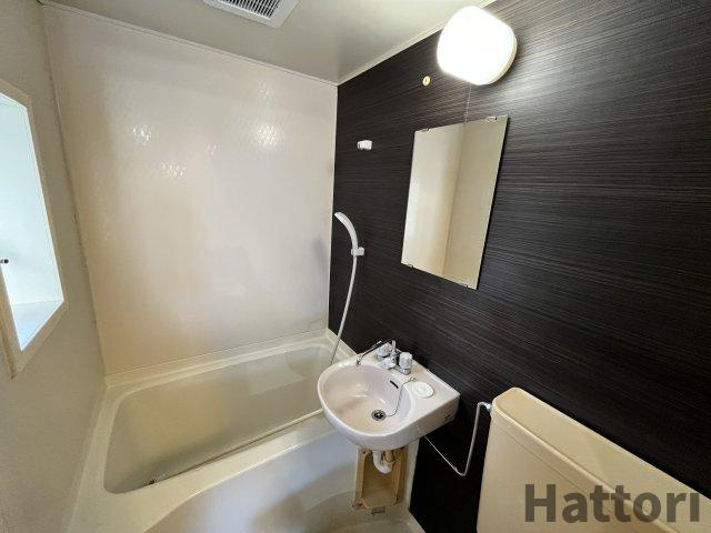 ウイングの浴室