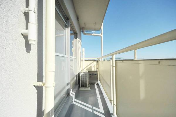 ビレッジハウス三田4号棟のバルコニー|ビレッジハウスの同一物件・同一タイプの間取りの写真です