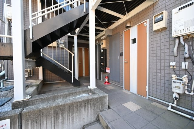 ＳＨ弘明寺のエントランス|落ち着いたエントランスです