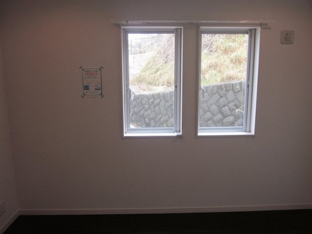 ＳＨ弘明寺の洋室|使い勝手のいい洋室です