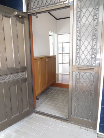 ハピネスハイムの玄関|落ち着いた玄関です