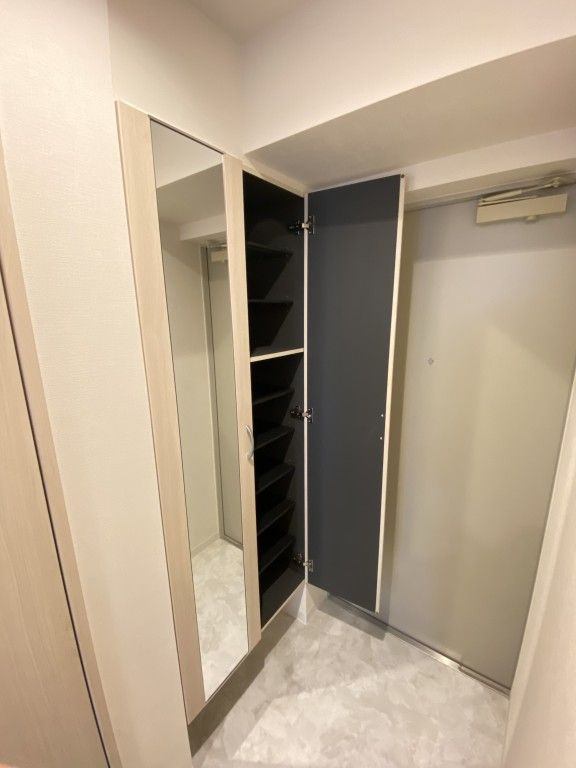 WISTARIA柳橋の玄関