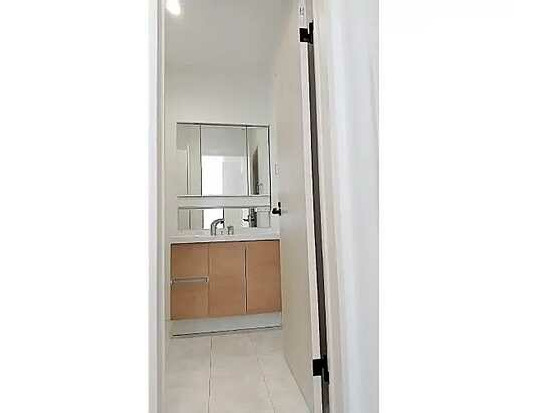 【独立洗面台】