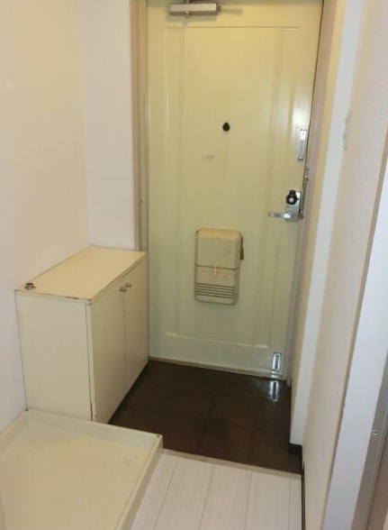 ERライフ王子公園の玄関