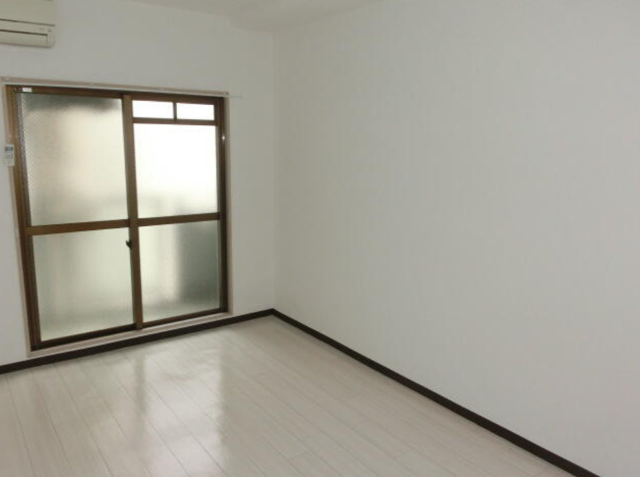 ERライフ王子公園の居間・リビング