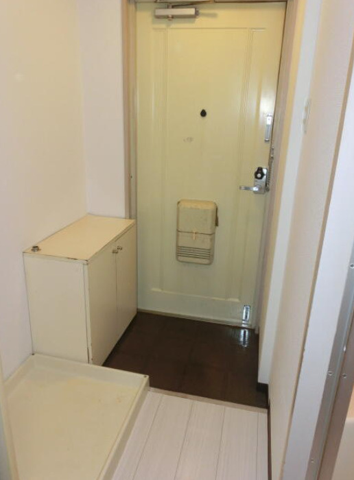 ERライフ王子公園の玄関