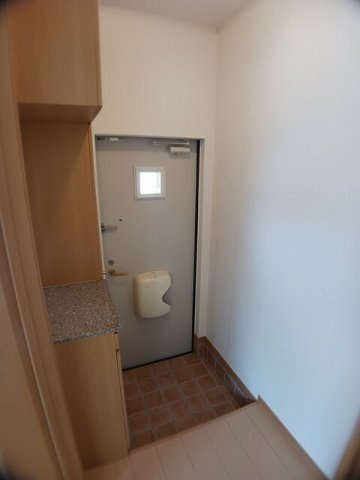 ノーブル郷東Ａの玄関