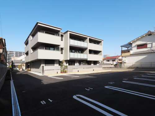 ShaMaison Symphonyの駐車場