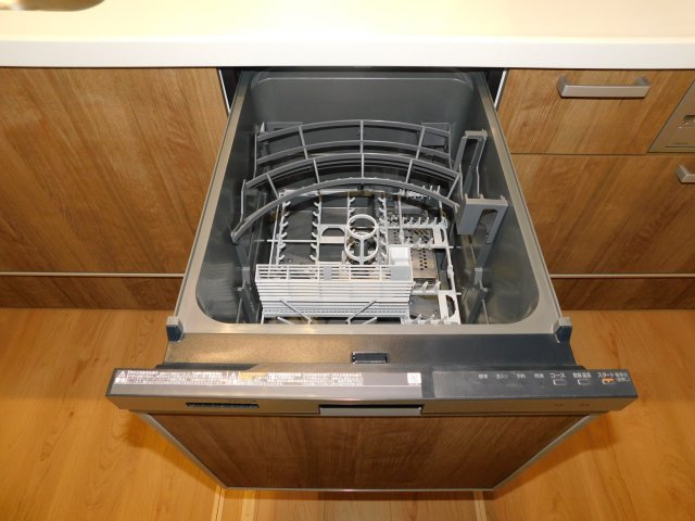 名古屋市瑞穂区萩山町２丁目の新築一戸建のキッチン|◇食洗機◇　　家事の負担を軽減する便利な食洗機付き！