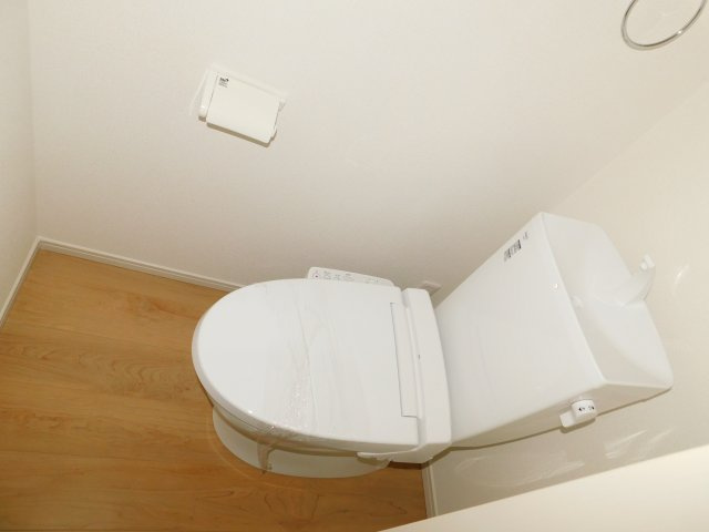 名古屋市瑞穂区萩山町２丁目の新築一戸建のトイレ|◇トイレ◇　　１・２階　シャワートイレ　