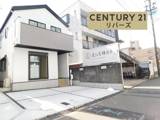 名古屋市瑞穂区萩山町２丁目の新築一戸建の外観|☆１号棟☆　　ラスト２棟！！新価格！！いつでも見学出来ます♪（お問合せ当日、平日、水曜、夜間でもＯＫ）　駐車並列２台ＯＫ！　吹抜けのある開放的なリビング♪　スーパーや教育施設、病院など周辺環境充実！