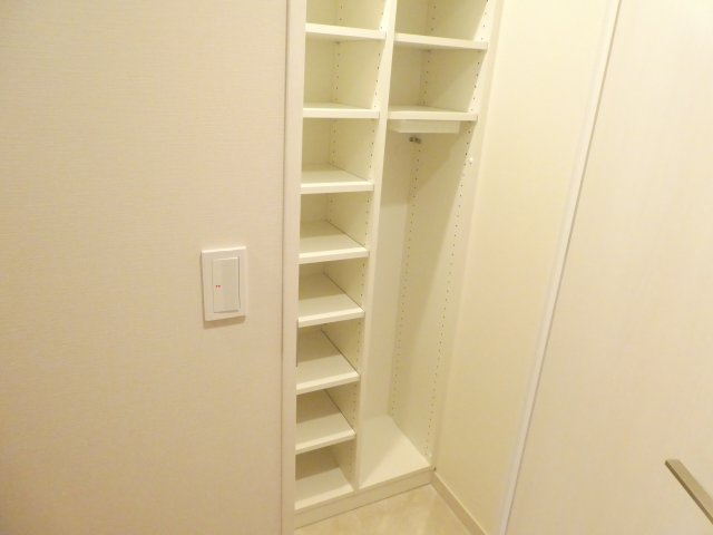 ジオタワー宝塚　グランレジスの収納