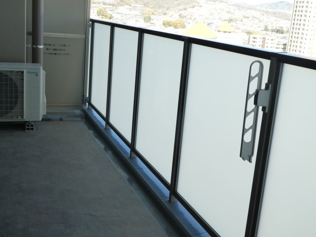 ジオタワー宝塚　グランレジスのバルコニー