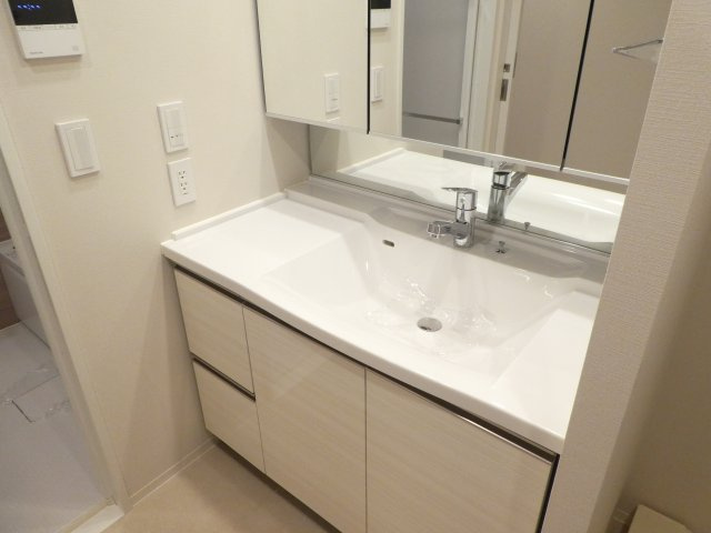 ジオタワー宝塚　グランレジスの洗面所