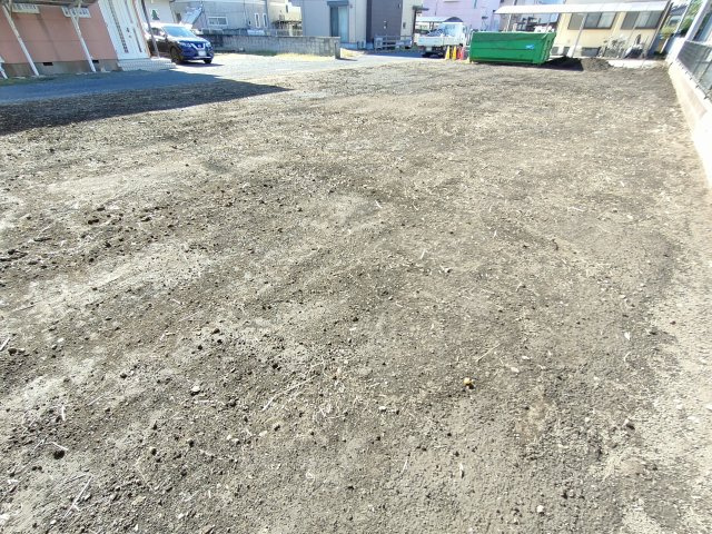 下野市石橋　全2区画の外観|〇１号地〇
約148.96㎡、約45.06坪♪写真手前が1号地になります。
※2025年11月撮影