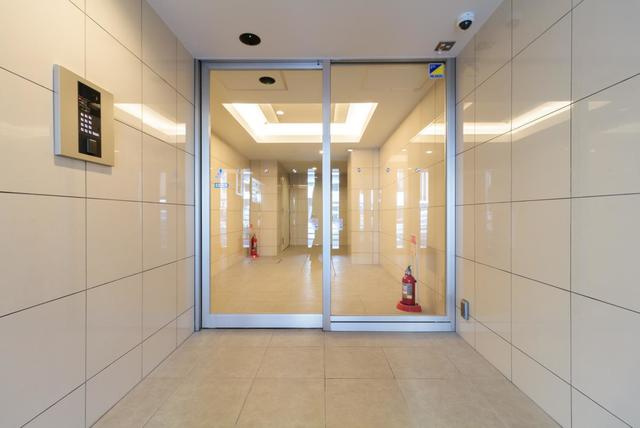 メゾン・シャトロワ深川扇橋のエントランス|落ち着いたエントランスです