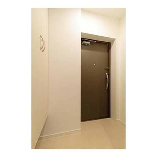 ウェリナ浅草の玄関|※写真は同タイプ住戸です。