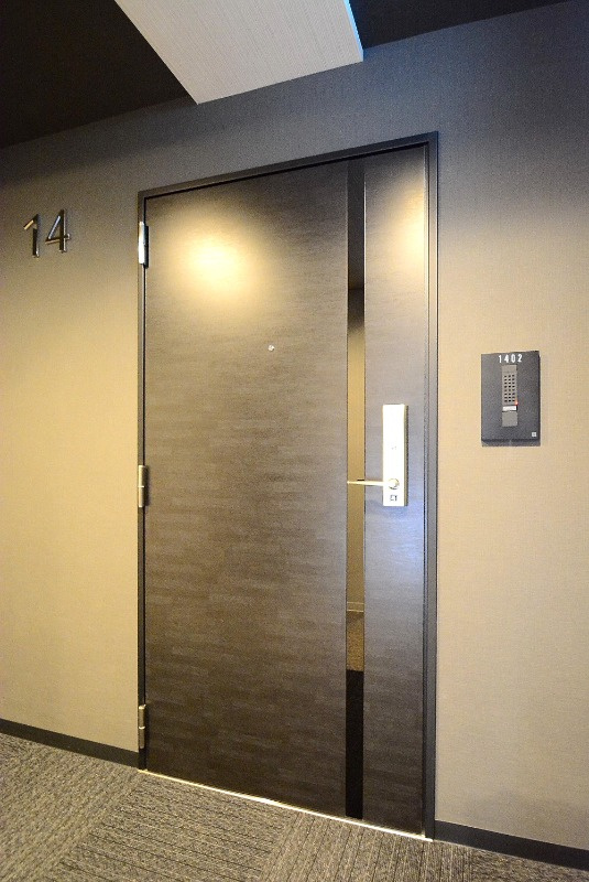 ステージグランデ台東根岸アジールコートの玄関|ゆったりとした玄関です