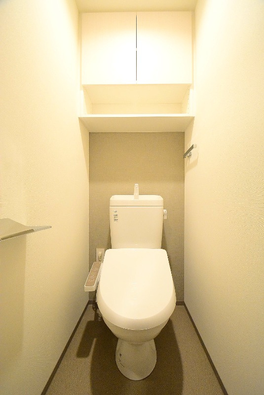 ステージグランデ台東根岸アジールコートのトイレ|※カラータイプ異なります。