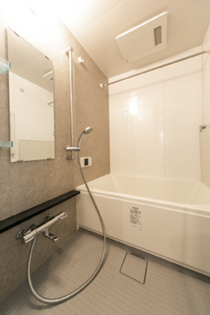 セレニティー神田の浴室|※写真は同タイプ住戸です。