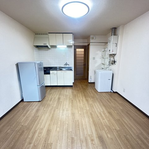 石崎コーポⅢの居間・リビング