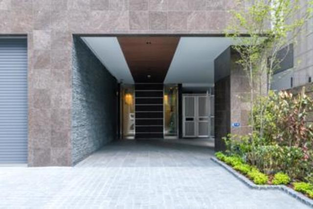 ＡＬＩＶＩＯ西麻布のエントランス|建物の内部です