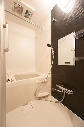 ＶＡＩＮＱＵＥＵＲ　ｉｗａｍｏｔｏｃｈｏの浴室|※写真は同タイプ住戸です。