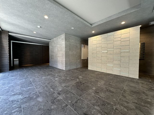 Ｐｒｉｍａｌ 両国のエントランス|ゆとりのあるエントランスです