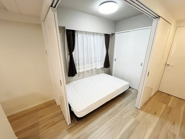 The LOG日本橋の内装|明るい室内です