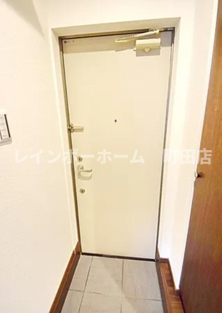 スノーフレークふちのべの玄関