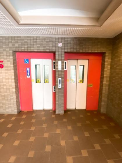 大阪市港区築港２丁目の賃貸マンションのロビー